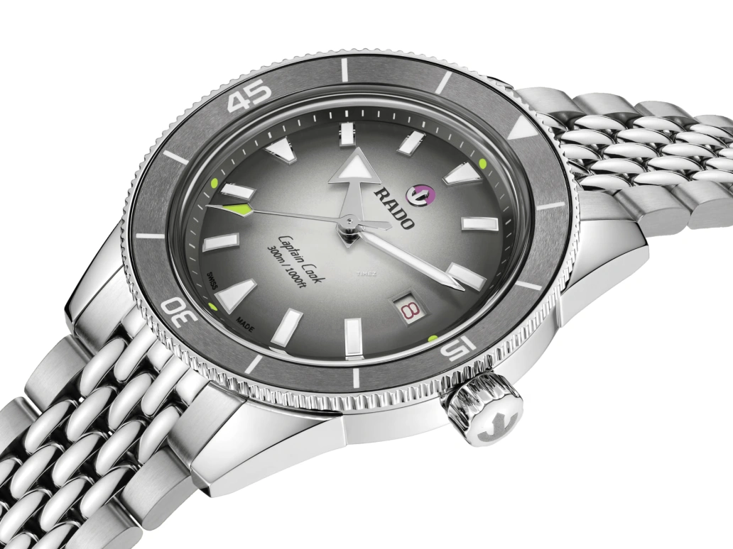Rado,Captain Cook 39mm,39mm,Stainless Steel,Ceramic,Grey,Automatic,Day,In-house Caliber,R32222108