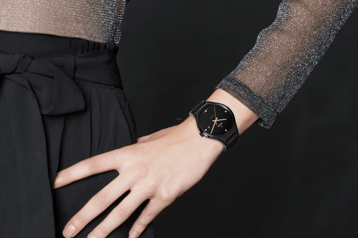 Rado,True Round 40mm,40mm,Ceramic,Black,Automatic,80hours,In-house Caliber,R27056712