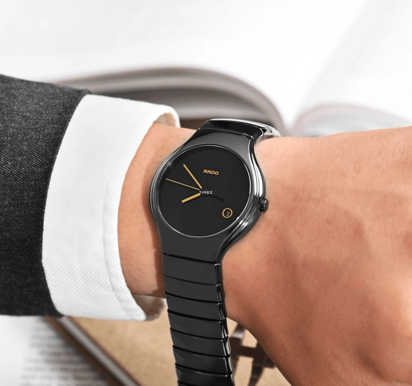Rado,True Round 40mm,40mm,Ceramic,Black,Quartz,Day,Sapphire,Crystal Glass,R27653172
