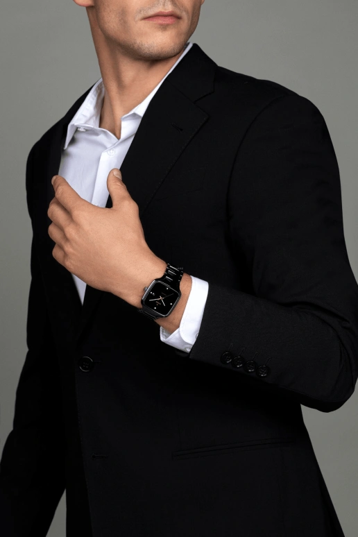 Rado,True Square 38x44.20mm,38x44.20mm,Ceramic,Black,Automatic,80hours,In-house Caliber,R27078722
