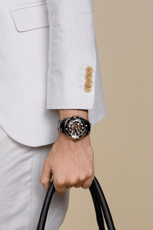 Rado,Captain Cook 43mm,43mm,Ceramic,Black,Automatic,80hours,In-house Caliber,R32127162