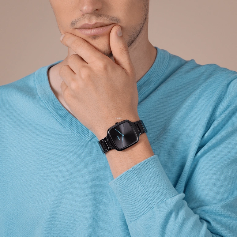 Rado,True Square 37mm,37mm,Ceramic,Black,Quartz,In-house Caliber,Sapphire,Crystal Glass,R27054152