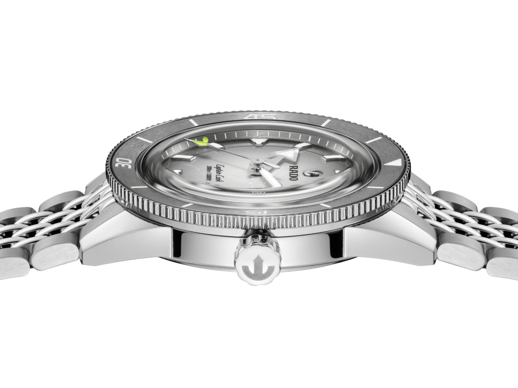 Rado,Captain Cook 39mm,39mm,Stainless Steel,Ceramic,Grey,Automatic,Day,In-house Caliber,R32222108