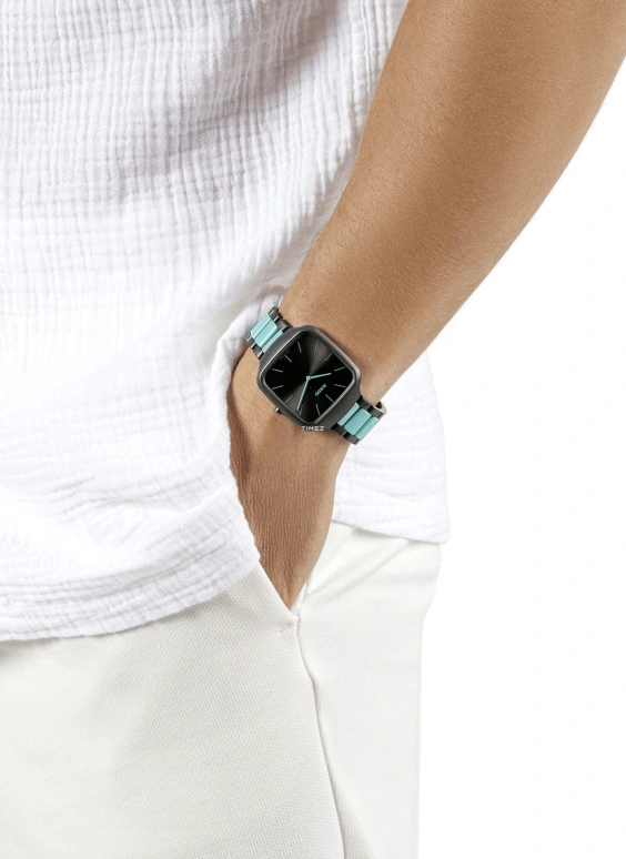 Rado,True Square 37mm,37mm,Ceramic,Black,Quartz,In-house Caliber,Sapphire,Crystal Glass,R27045162