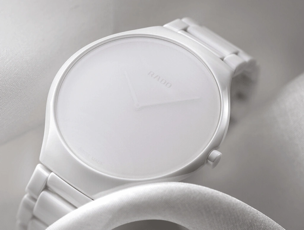Rado,True Thinline 39mm,39mm,Ceramic,White,Quartz,In-house Caliber,Sapphire,Crystal Glass,R27015012