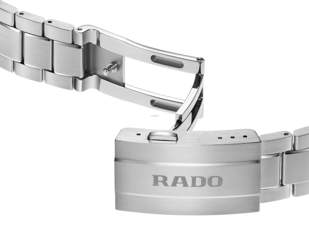 Rado,HyperChrome 41.50mm,41.50mm,Stainless Steel,Ceramic,Ice Blue,Quartz,Day,In-house Caliber,R32280213