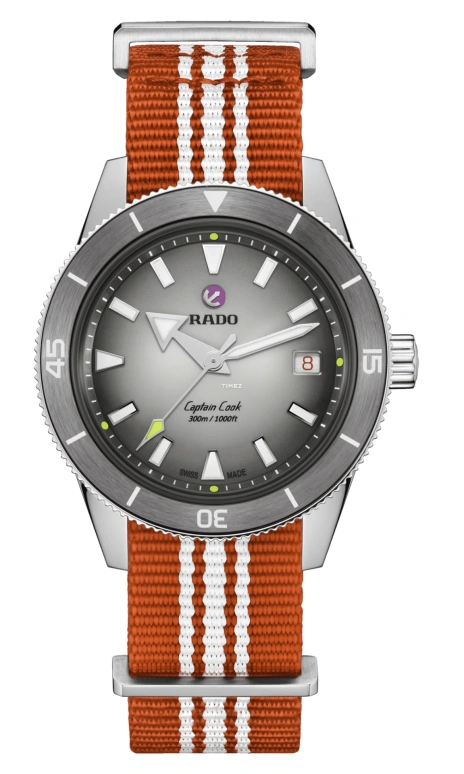 Rado,Captain Cook 39mm,39mm,Stainless Steel,Ceramic,Grey,Automatic,Day,In-house Caliber,R32222108