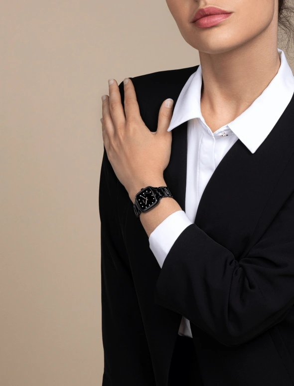 Rado,True Square 29x34.30mm,29x34.30mm,Ceramic,Black,Quartz,Day,In-house Caliber,R27080702