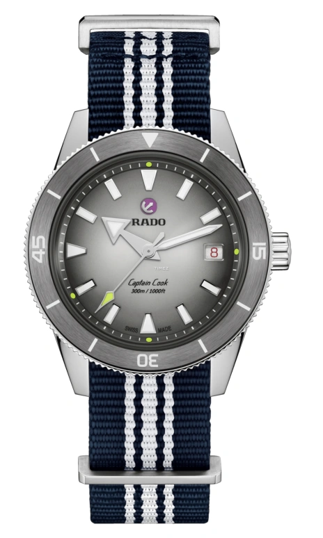 Rado,Captain Cook 39mm,39mm,Stainless Steel,Ceramic,Grey,Automatic,Day,In-house Caliber,R32222108