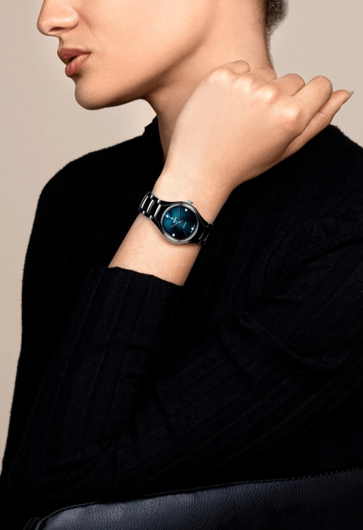 Rado,True Round 30mm,30mm,Ceramic,Blue,Automatic,44hours,In-house Caliber,R27243742