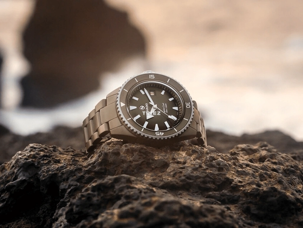 Rado,Captain Cook 43mm,43mm,Ceramic,Olive Green,Automatic,Day,80hours,R32130312