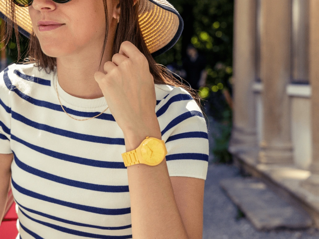 Rado,True Thinline 39mm,39mm,Ceramic,Yellow,Quartz,In-house Caliber,Sapphire,Crystal Glass,R27093632