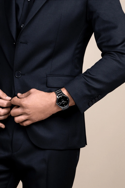 Rado,True Round 40mm,40mm,Ceramic,Black,Automatic,Day,In-house Caliber,R27056722