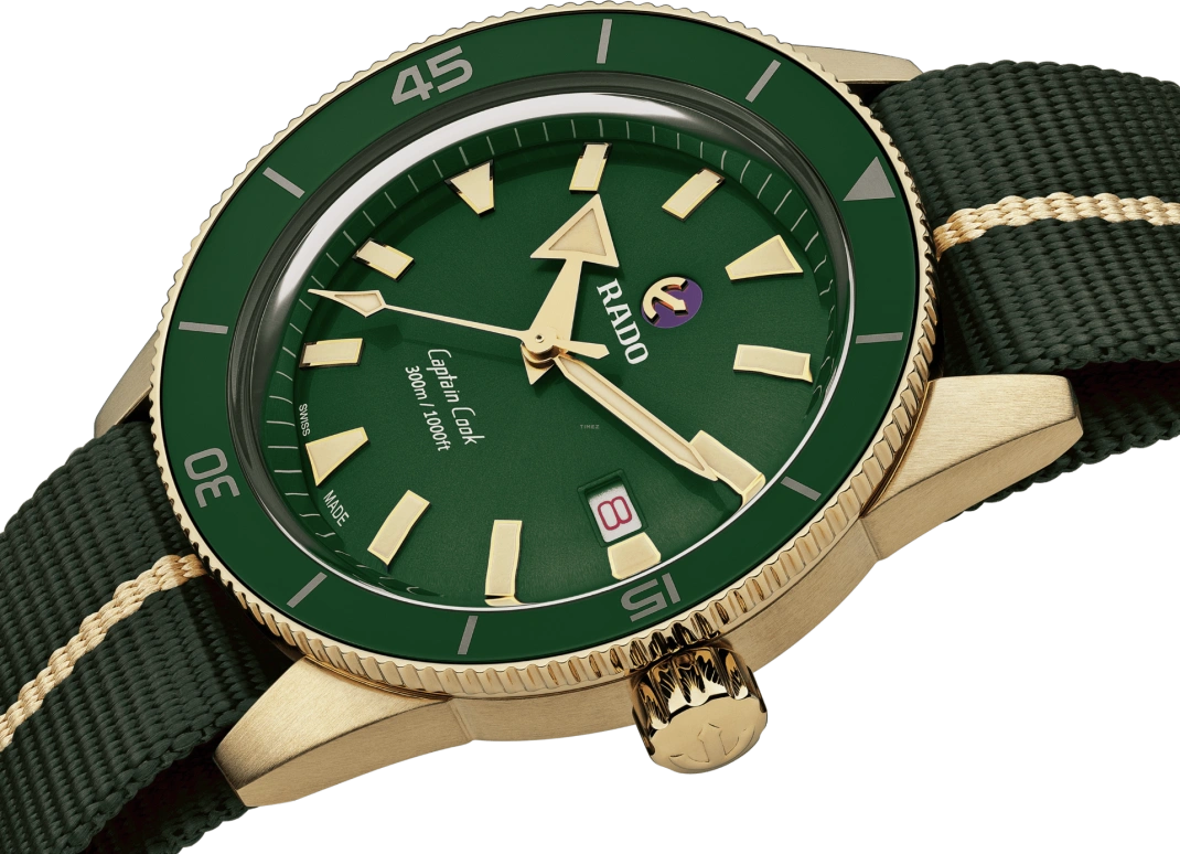 Rado,Captain Cook 42mm,42mm,Bronze,Green,Automatic,Day,In-house Caliber,R32504317
