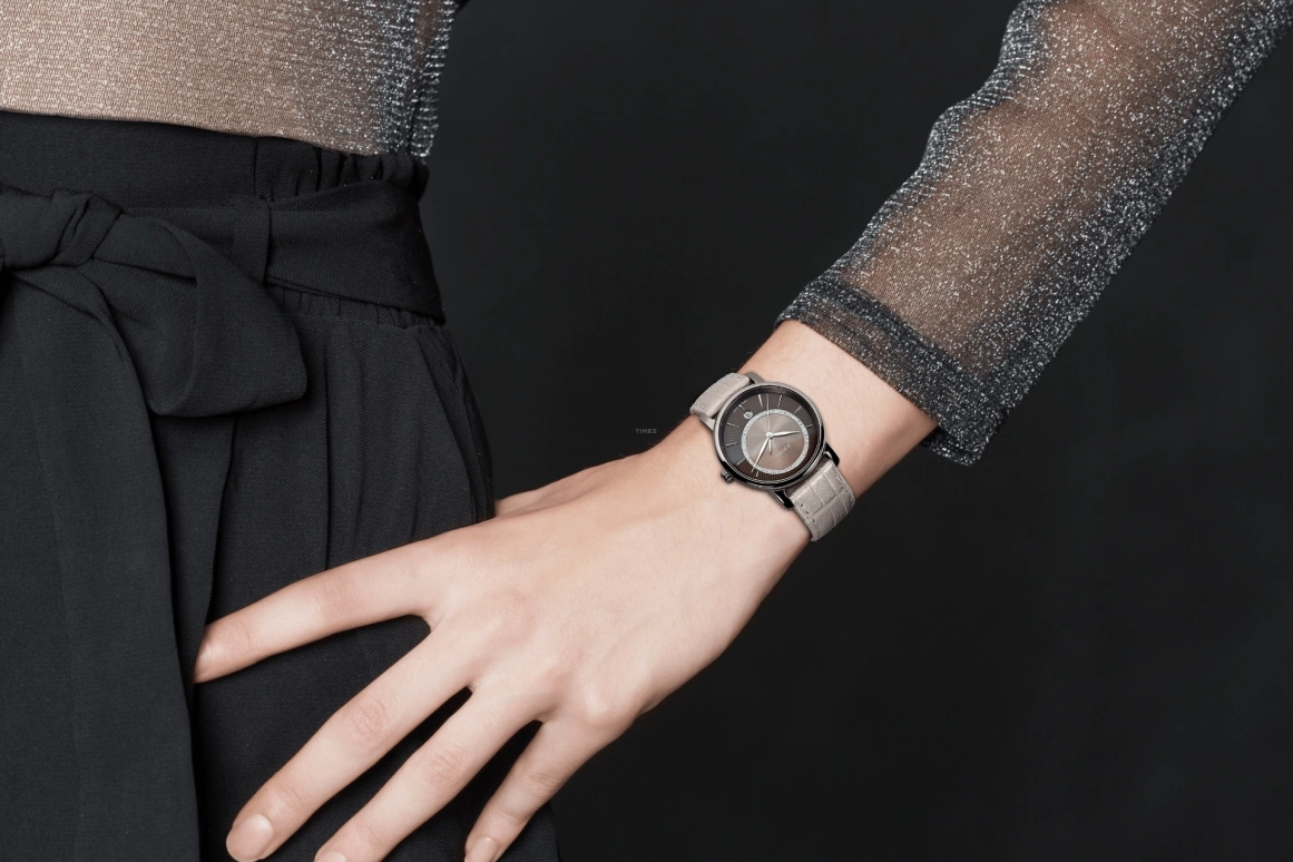 Rado,DiaMaster 33mm,33mm,Ceramic,Grey,Quartz,Day,In-house Caliber,R14064715