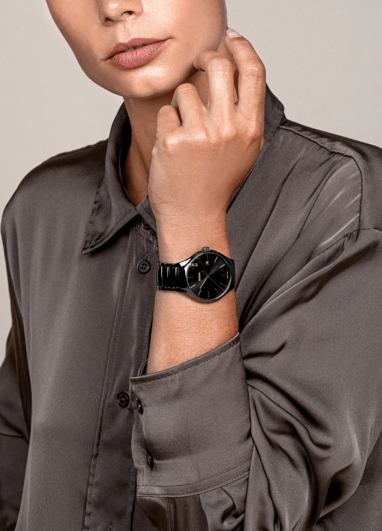 Rado,True Round 40mm,40mm,Ceramic,Black,Quartz,Day,In-house Caliber,R27238162