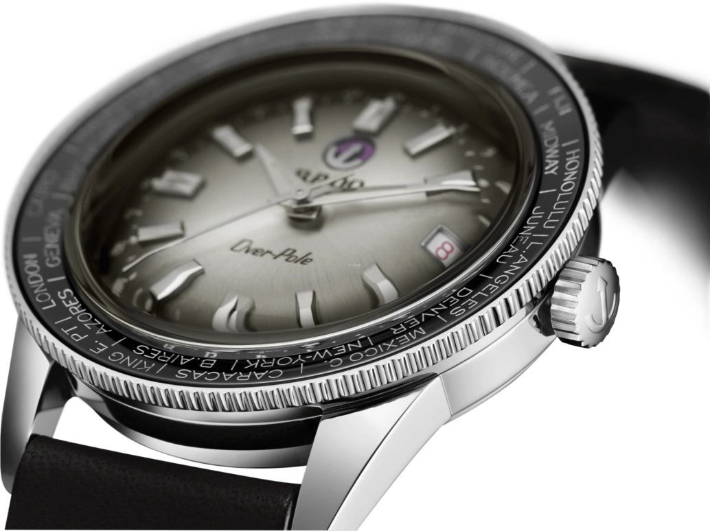 Rado,Captain Cook 37mm,37mm,Stainless Steel,Gradient,Luminous,White,Black,Silver,Green,World Time,跳分,In-house Caliber,R32116158