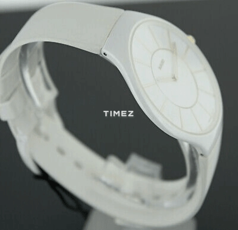 Rado,True Round 39mm,39mm,Ceramic,White,Quartz,Sapphire,Crystal Glass,Round,R27957109