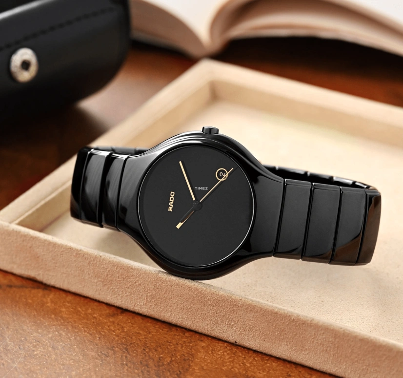 Rado,True Round 40mm,40mm,Ceramic,Black,Quartz,Day,Sapphire,Crystal Glass,R27653172