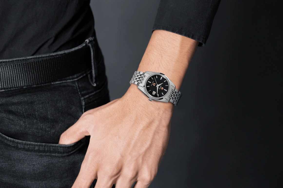 Rado,Tradition 36.50mm,36.50mm,Stainless Steel,Black,Automatic,Day,In-house Caliber,R33930153