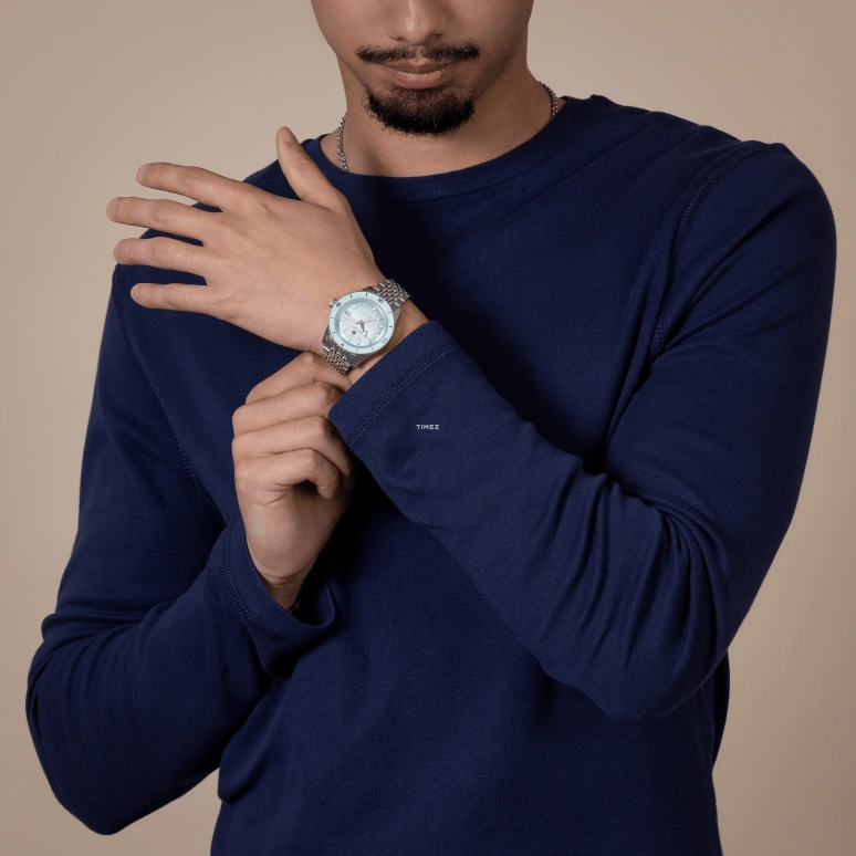 Rado,Captain Cook 39mm,39mm,Stainless Steel,Ceramic,Ice Blue,Quartz,Day,Sapphire,R32223203