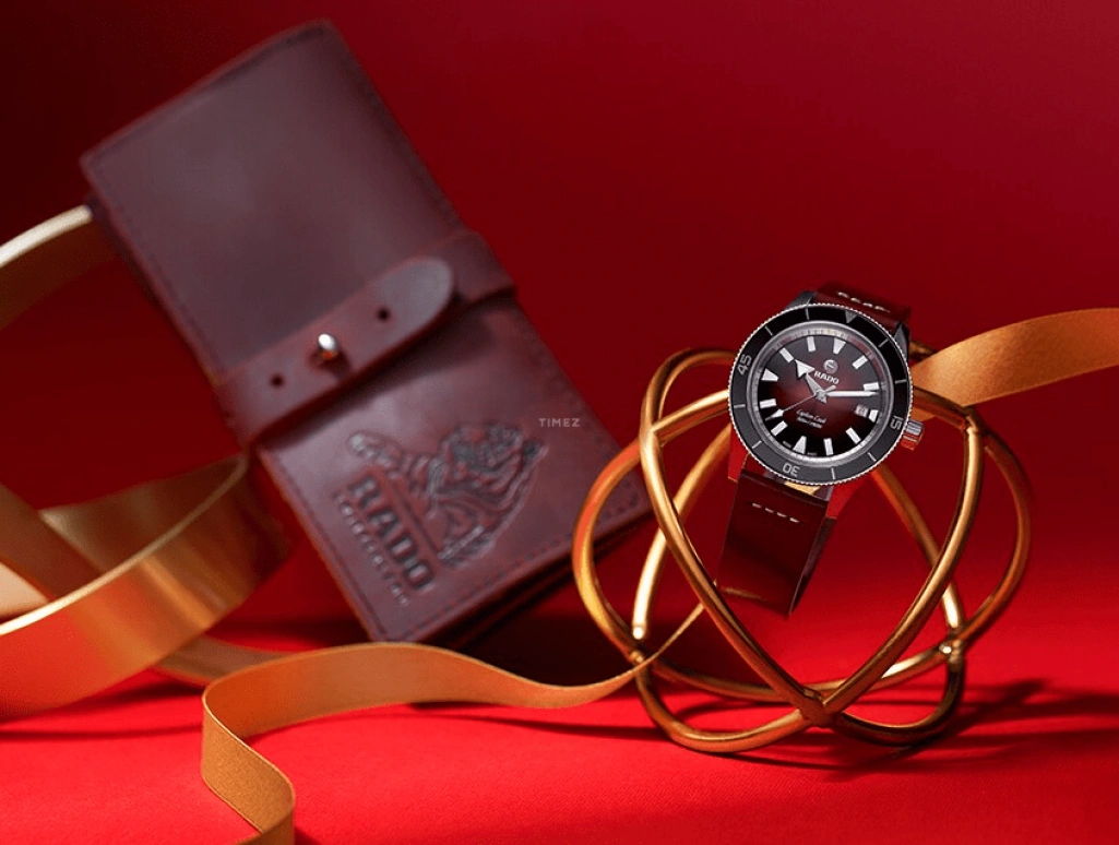 Rado,Captain Cook 42mm,42mm,Stainless Steel,Gradient,Black,In-house Caliber,Sapphire,R32105353