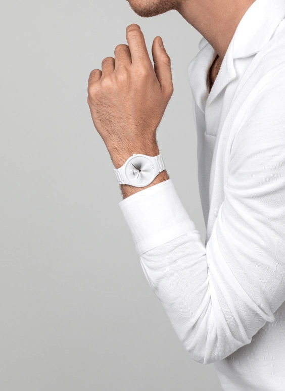 Rado,True Thinline 39mm,39mm,Ceramic,White,Quartz,In-house Caliber,Sapphire,Crystal Glass,R27007032