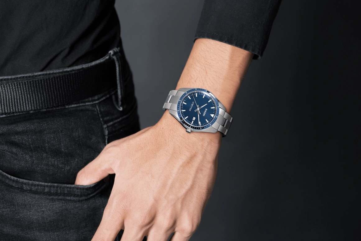 Rado,HyperChrome 44.90mm,44.90mm,Stainless Steel,Blue,Quartz,Day,In-house Caliber,R32502203