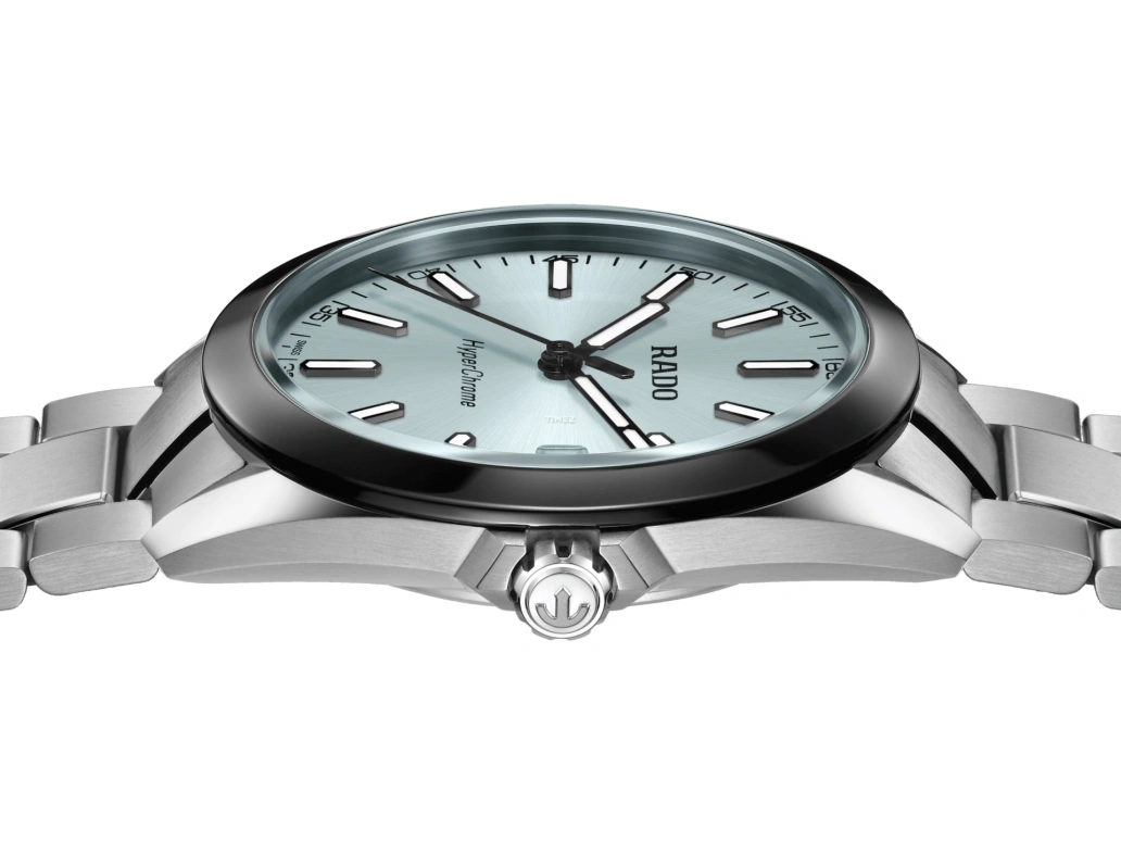 Rado,HyperChrome 41.50mm,41.50mm,Stainless Steel,Ceramic,Ice Blue,Quartz,Day,In-house Caliber,R32280213