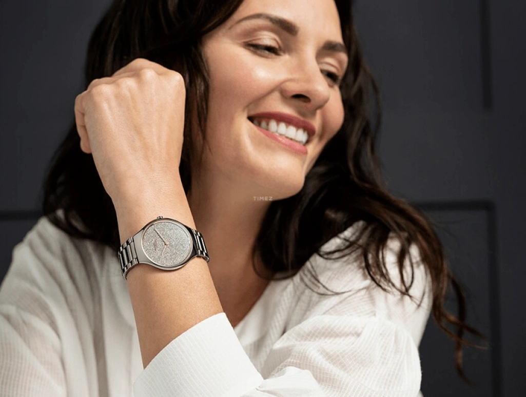 Rado,True Thinline 39mm,39mm,Ceramic,Grey,Quartz,In-house Caliber,Sapphire,Crystal Glass,R27010102