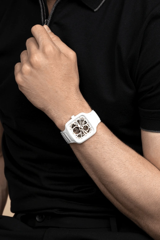 Rado,True Square 38mm,38mm,Ceramic,White,Skeleton,Automatic,80hours,In-house Caliber,R27073702