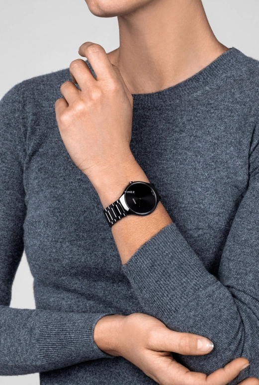 Rado,True Thinline 39mm,39mm,Ceramic,Black,Quartz,In-house Caliber,Sapphire,Crystal Glass,R27741182