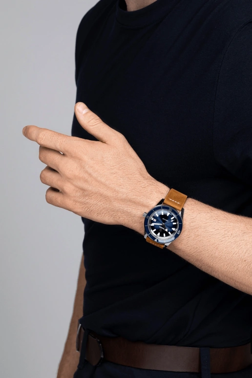 Rado,Captain Cook 42mm,42mm,Ceramic,Stainless Steel,Black,Automatic,Date,Anti-magnetic,R32505208