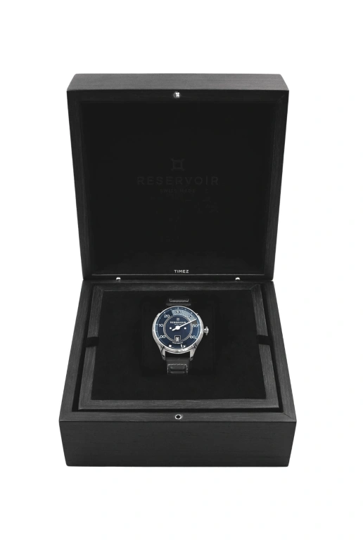 Reservoir,Kanister 41.50mm,41.50mm,Titanium,Black,Automatic,Power Reserve Indicator,Jumping Hours,Retrograde,RSV01,RSV01.KN/433-BK1