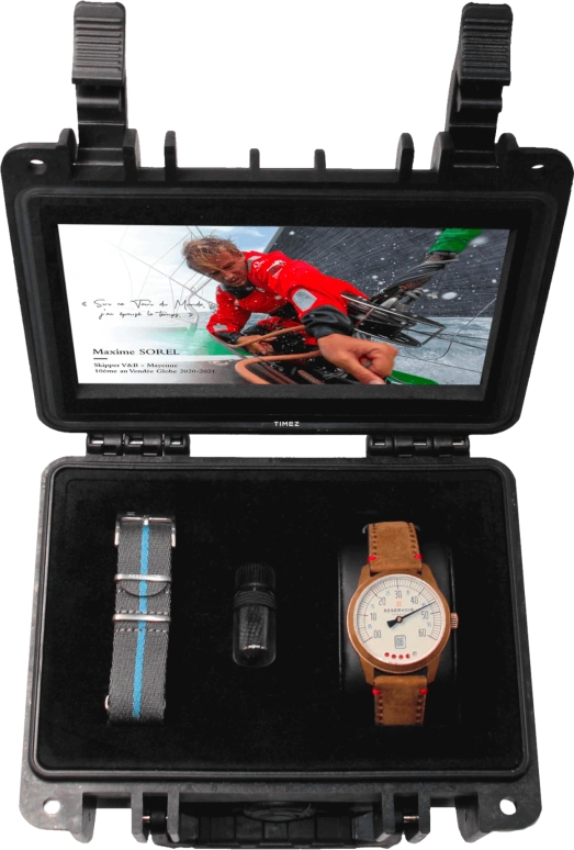 Reservoir,Partnership 43mm,43mm,Bronze,White,Automatic,Power Reserve Indicator,Jumping Hours,Retrograde,RSV03,RSV03.TF/330-23.MSS