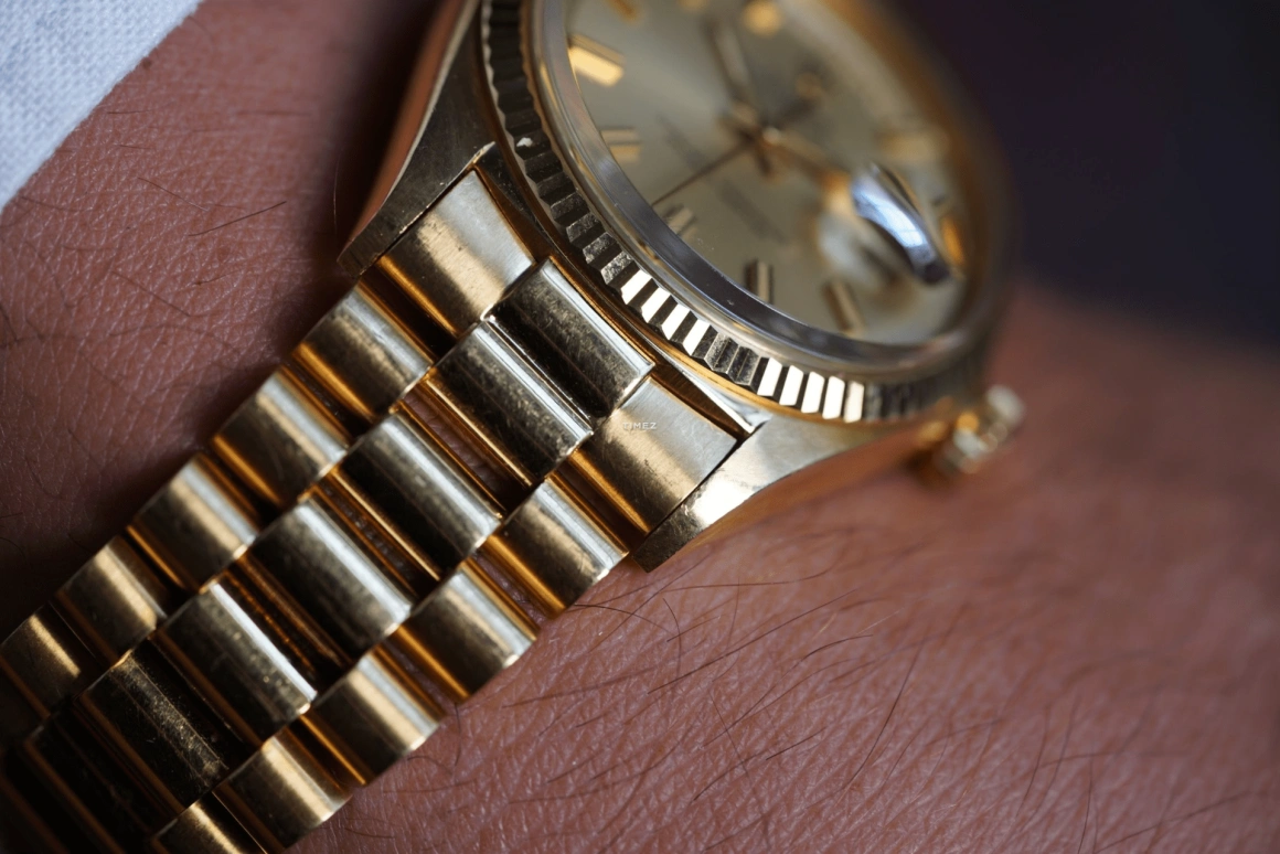 Rolex,Day-Date 36 36mm,36mm,Yellow Gold,Champagne,Automatic,Date,Day,1803 YG Wide Boy