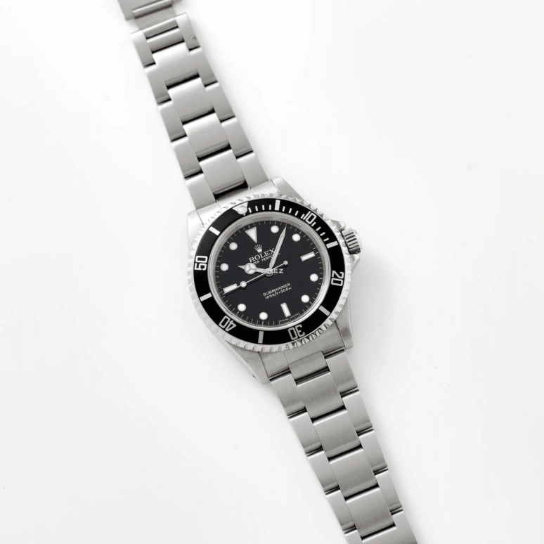Rolex,Submariner 40mm,40mm,Stainless Steel,Black,Automatic,48hours,In-house Caliber,14060M,14060M-0001