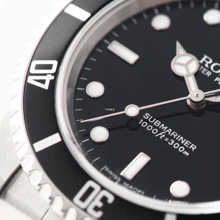 Rolex,Submariner 40mm,40mm,Stainless Steel,Black,Automatic,48hours,In-house Caliber,14060M,14060M-0001