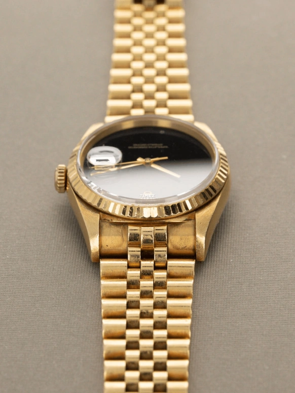 Rolex,Day-Date 36 36mm,36mm,Yellow Gold,Black,Automatic,Day,48hours,16238 Onyx