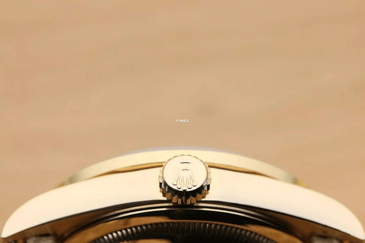 Rolex,Day-Date 36 36mm,36mm,Yellow Gold,Red,Black,Gradient,Automatic,Date,Day,18238 Ruby Diamond