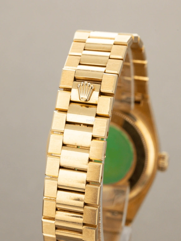 Rolex,Day-Date 36 36mm,36mm,Yellow Gold,Gold,Champagne,Quartz,Date,Day,19048,19048-Sapphire Diamond