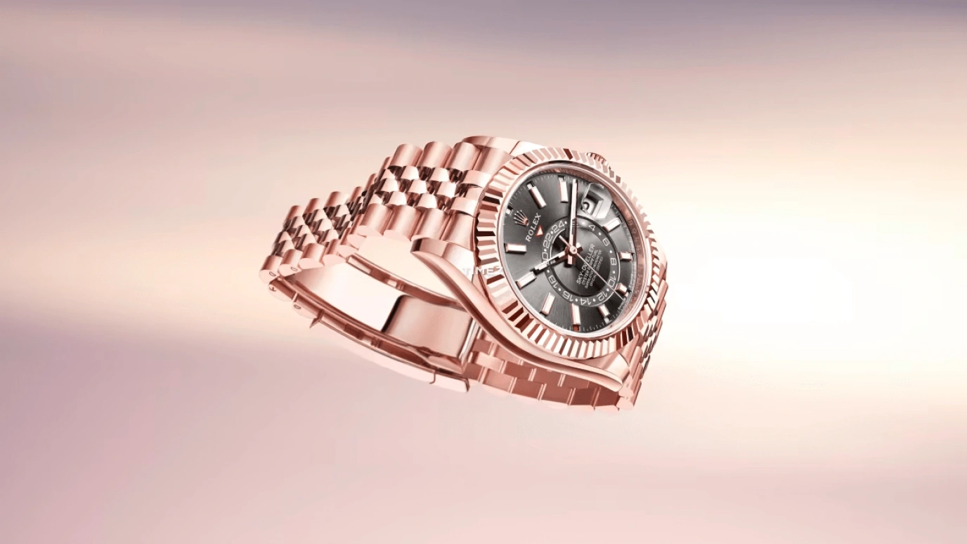 Rolex,Sky-Dweller 42mm,42mm,Everose Gold,Stone Gray,Automatic,Annual Calendar,Month,Day,Dule Time,72hours,In-house Caliber,336935,336935-0008