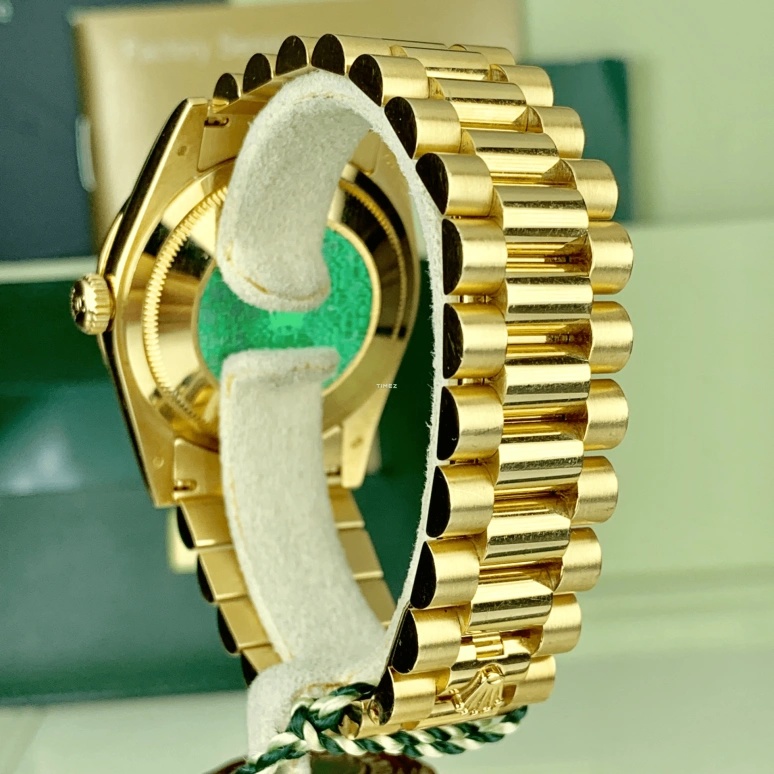 Rolex,Day-Date 36 36mm,36mm,Yellow Gold,Green,Automatic,Date,Day,118348,118348-83208 DPA