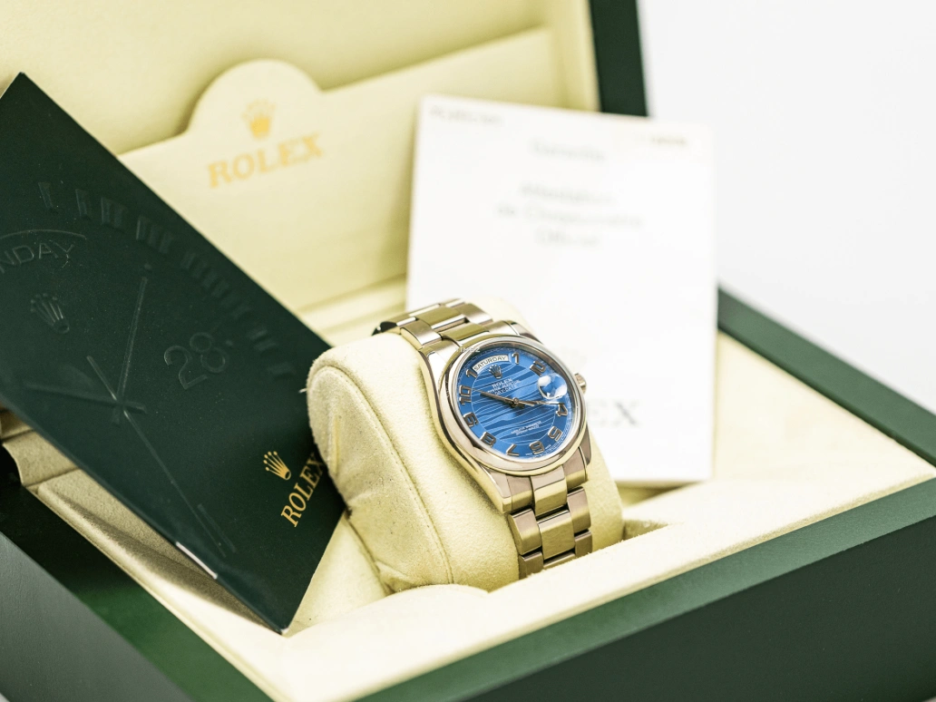 Rolex,Day-Date 36 36mm,36mm,White Gold,Blue,Automatic,Date,Day,118209,118209-Blue Wave