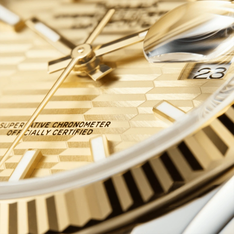 Rolex,Datejust 36 36mm,36mm,Yellow Gold,Stainless Steel,Champagne,Automatic,Day,70hours,126233,126233-0039