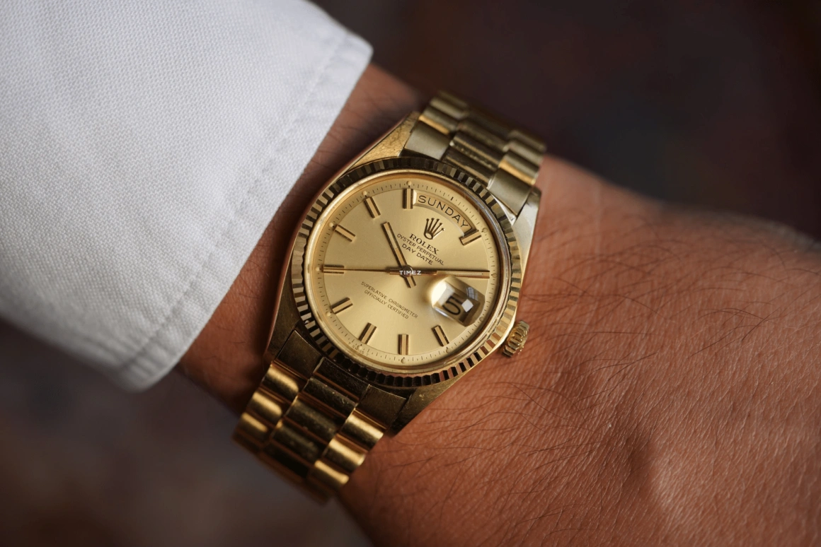 Rolex,Day-Date 36 36mm,36mm,Yellow Gold,Champagne,Automatic,Date,Day,1803 YG Wide Boy