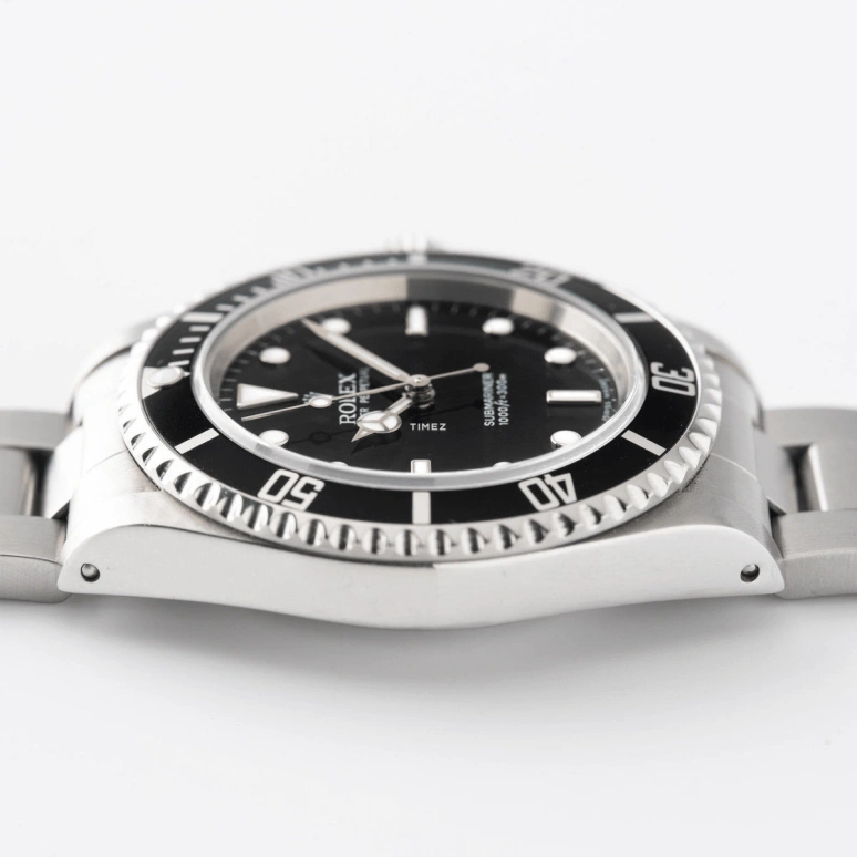 Rolex,Submariner 40mm,40mm,Stainless Steel,Black,Automatic,48hours,In-house Caliber,14060M,14060M-0001