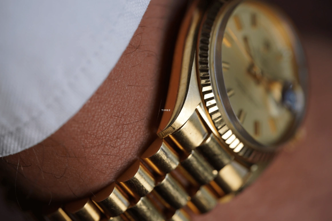 Rolex,Day-Date 36 36mm,36mm,Yellow Gold,Champagne,Automatic,Date,Day,1803 YG Wide Boy