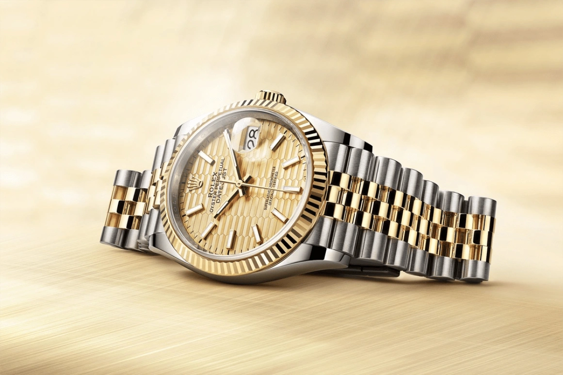 Rolex,Datejust 36 36mm,36mm,Yellow Gold,Stainless Steel,Champagne,Automatic,Day,70hours,126233,126233-0039