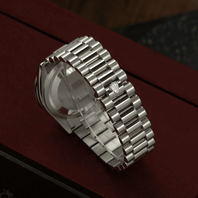 Rolex,Day-Date 36 36mm,36mm,Platinum,Black,Automatic,Date,Day,118366 MOP